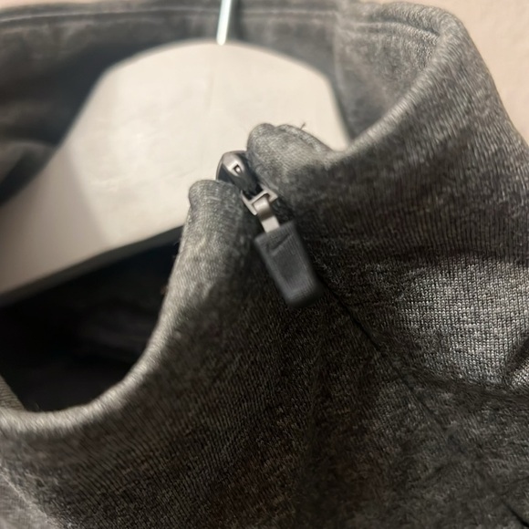 Nike Gray Athletic Turtleneck Sweater - Picture 6 of 10